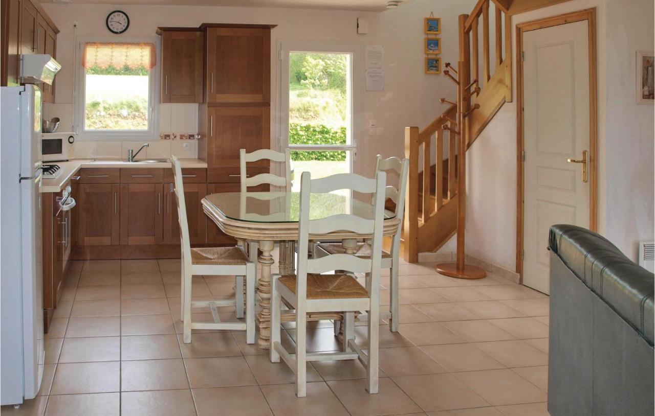 2 Bedroom Nice Home In Plestin Les Greves מראה חיצוני תמונה