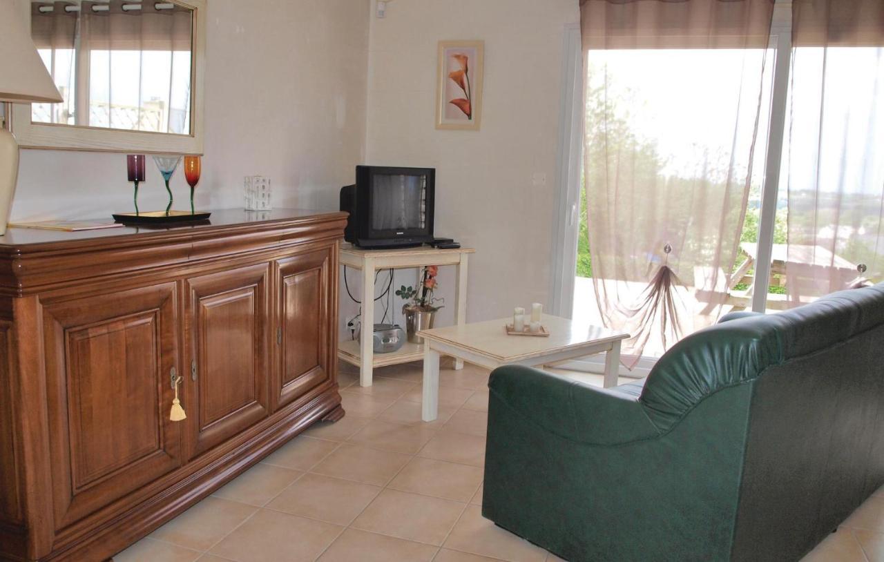 2 Bedroom Nice Home In Plestin Les Greves מראה חיצוני תמונה